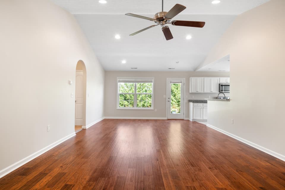 2030 Glade Drive, photo 11 of 32