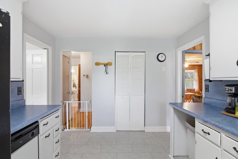 705 W Main Street, photo 15 of 40