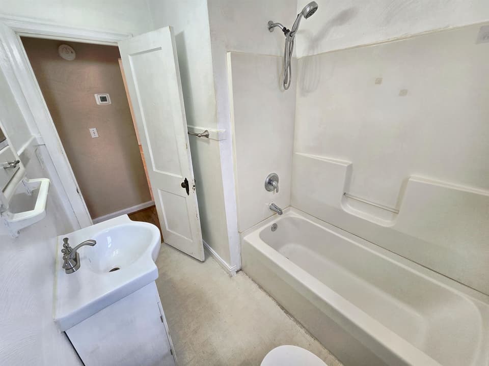 165 Clearview Drive, photo 17 of 26