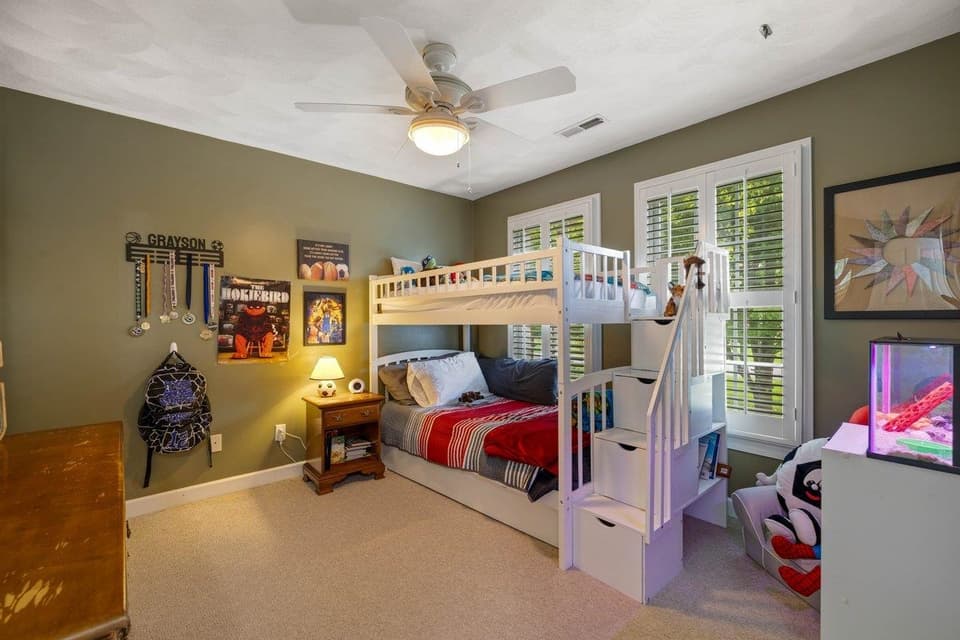 2050 Lubna Drive, photo 26 of 40
