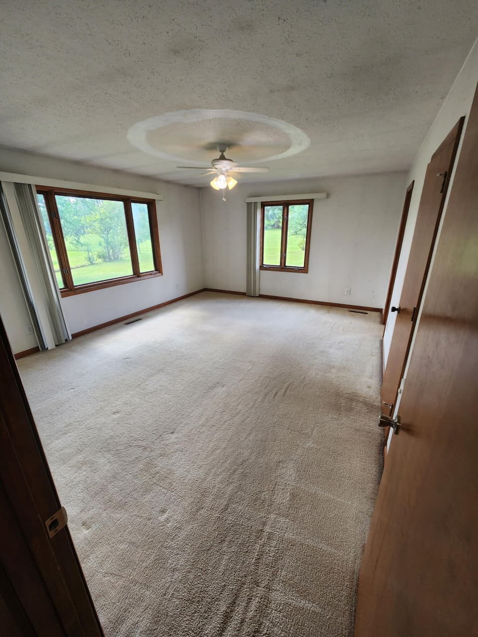 930 Stafford Dr, photo 29 of 39