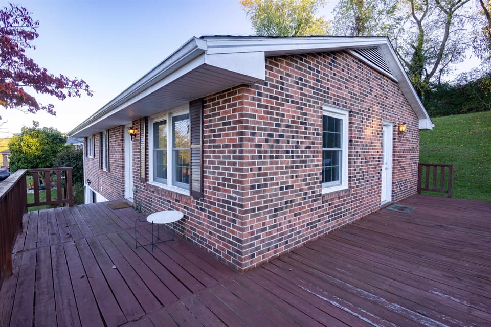 925 Collins Street, Christiansburg, photo 2