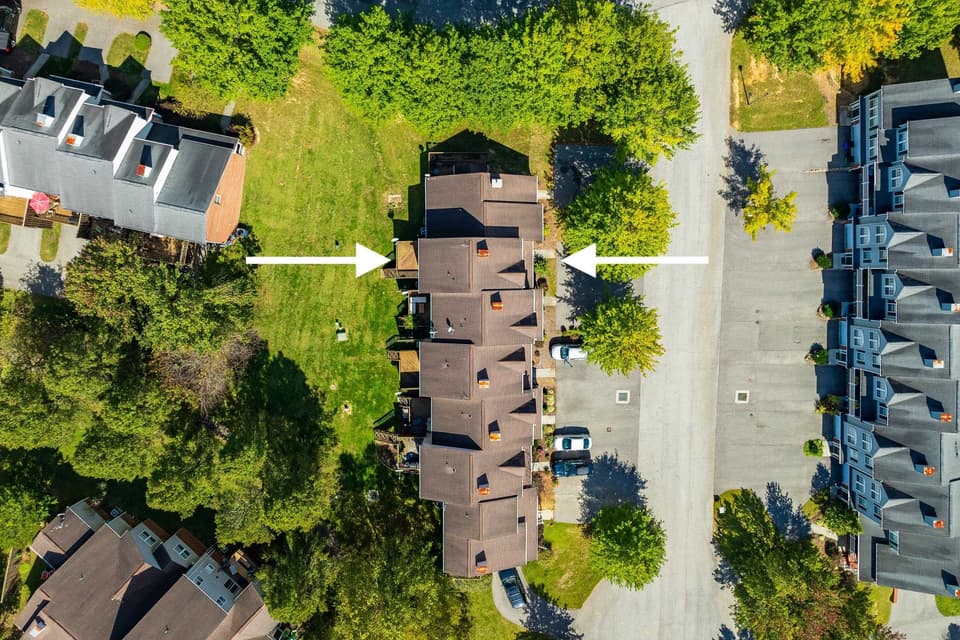 120 Blue Leaf Drive, photo 2 of 40