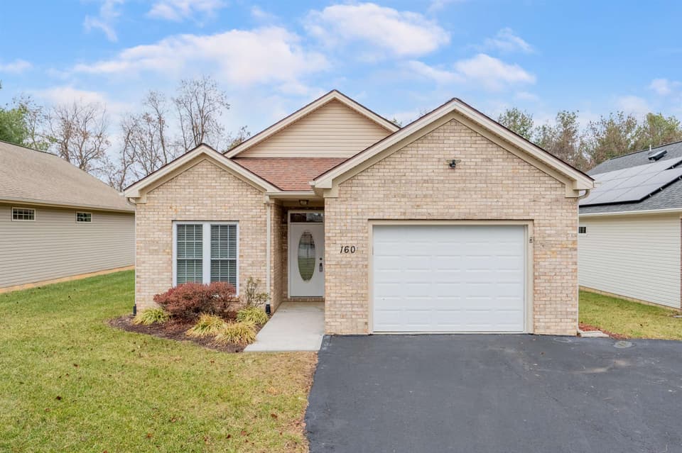 160 Windsong Lane, Christiansburg