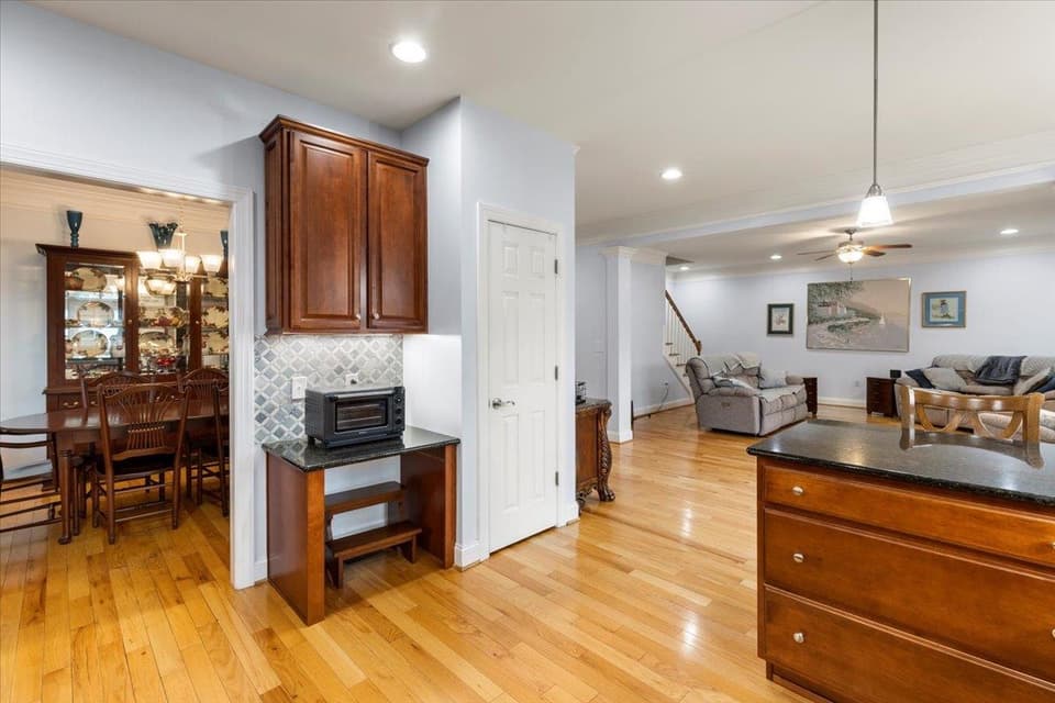 300 Roudabush Drive NW, photo 19 of 40