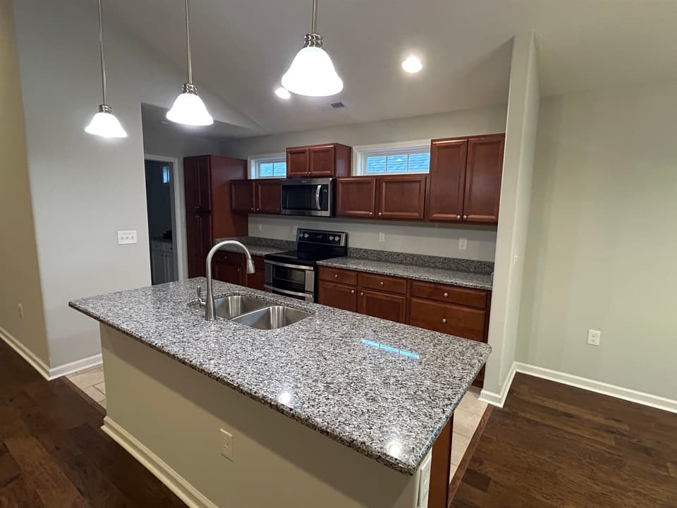 2225 Giles Drive, photo 4 of 23