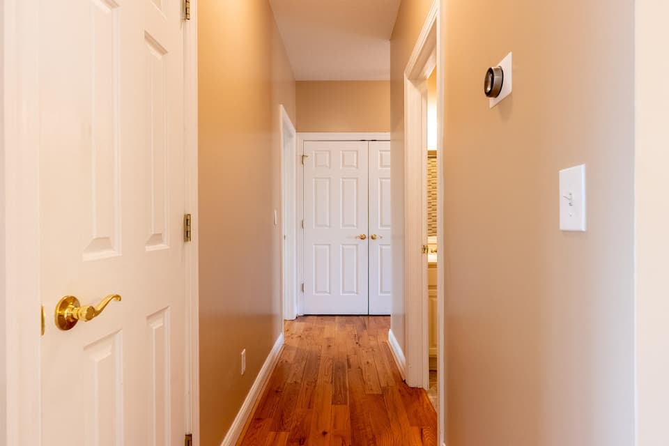 305 Meadow Drive, photo 25 of 40
