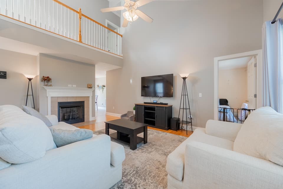 780 Oaktree Boulevard, photo 20 of 40