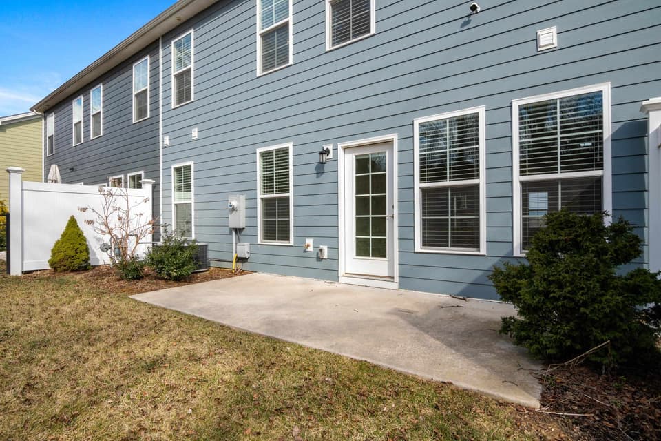 215 Hamilton Avenue NW, photo 39 of 40