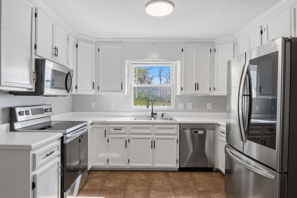 130 Warren Street, photo 12 of 40