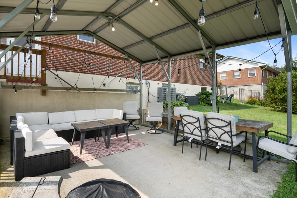 105 Wades Lane, photo 37 of 40