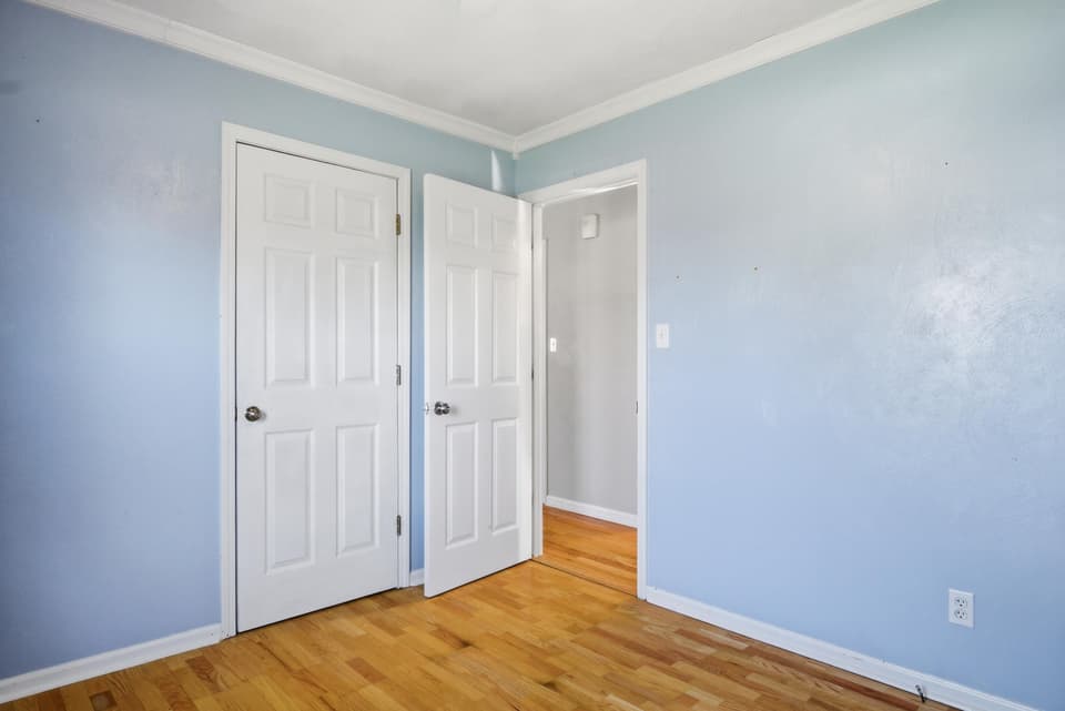 1381 Dow Street, photo 19 of 40