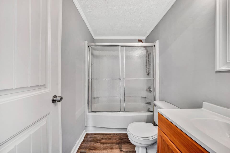 115 Thelma Lane, photo 15 of 29