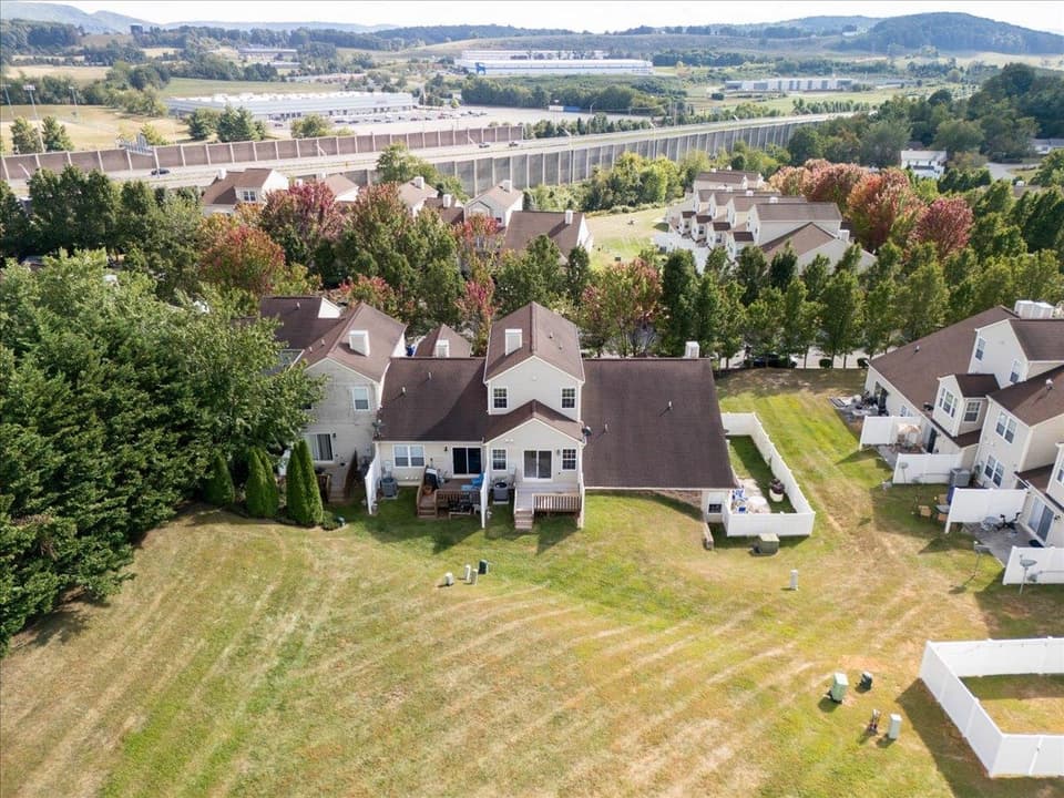 115 Kitty Lane, photo 28 of 32