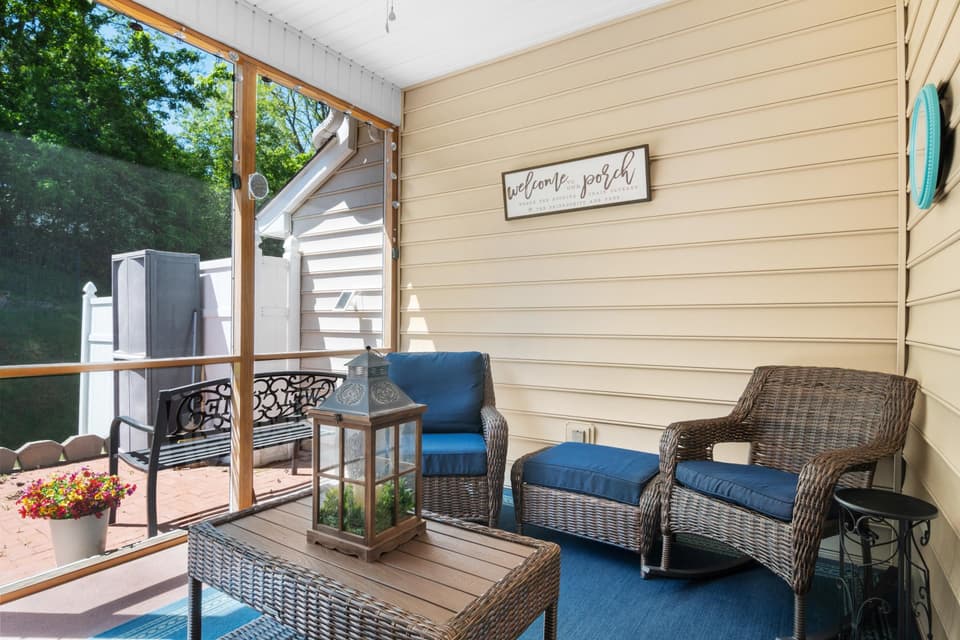 300 Vinnie Avenue, photo 16 of 34