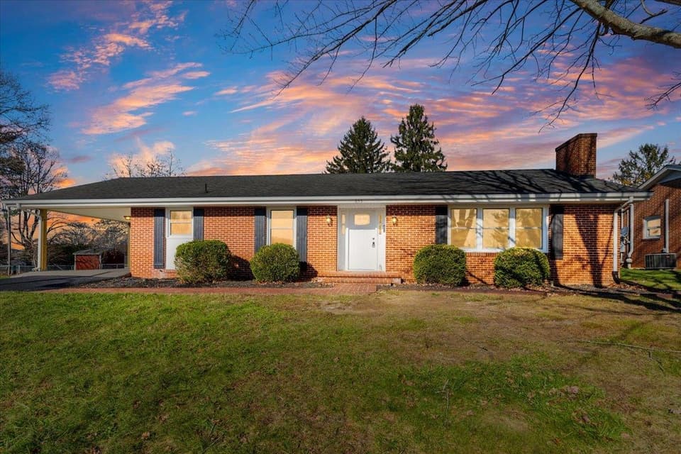 855 Mountain View Drive, Christiansburg