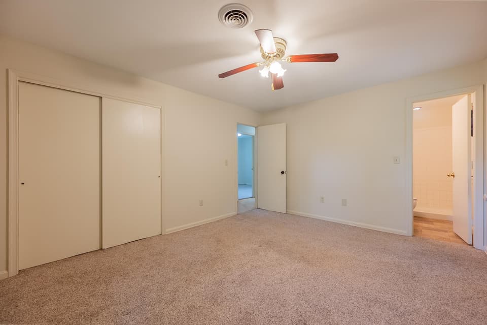1245 Chestnut Drive, photo 21 of 40