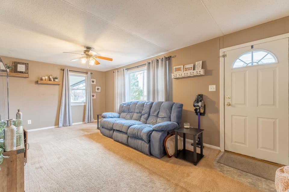 1270 Spruce St, photo 5 of 30