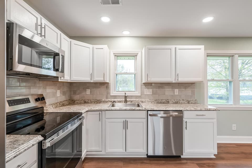 125 Boxwood Drive, photo 10 of 28
