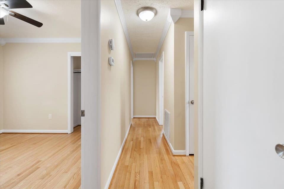 106 Miller Street SE, photo 21 of 40