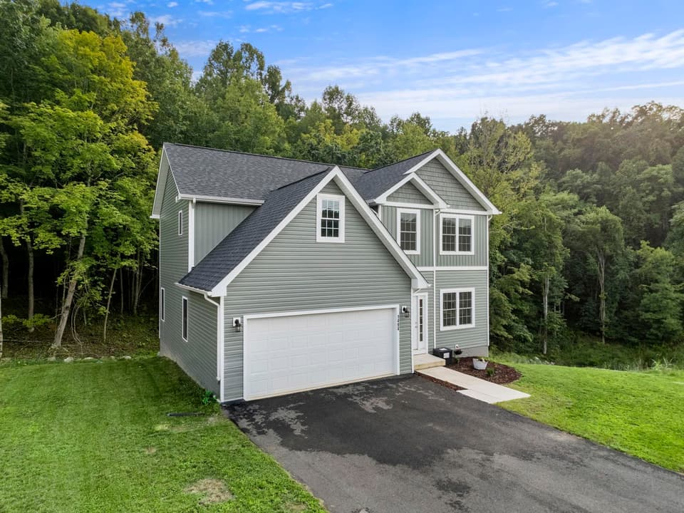 1494 Walnut Ridge Road, photo 2 of 40