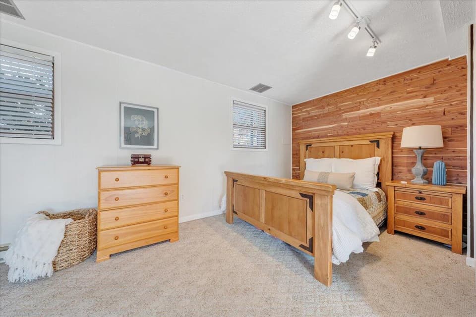 1100 Flint Drive, photo 27 of 37