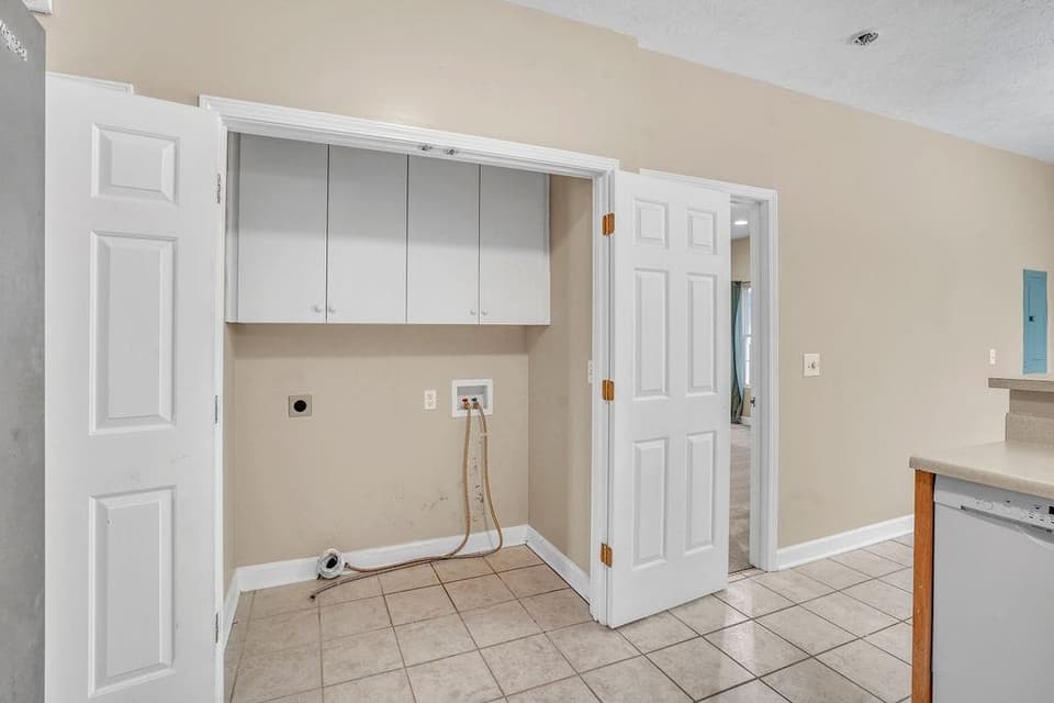 730 Republic Road, photo 13 of 40