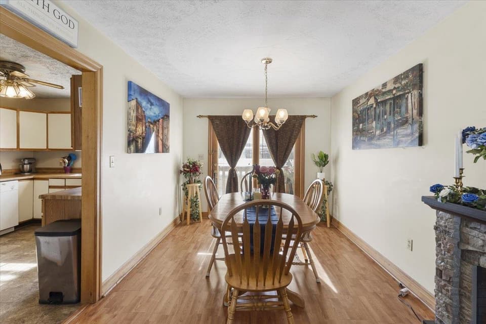 595 Freedom Viaduct NW, photo 15 of 40