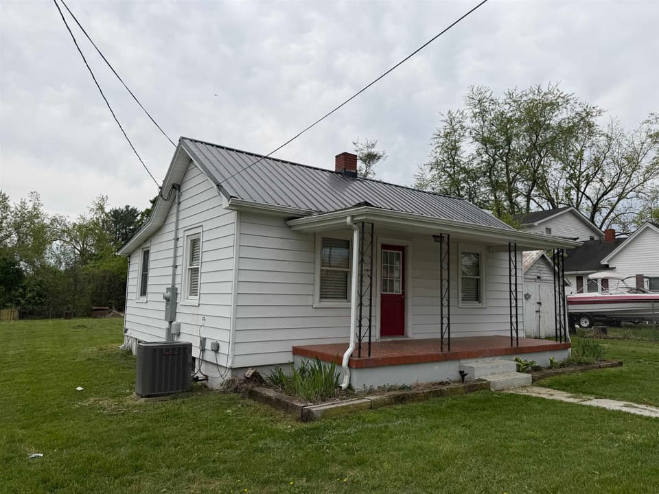 1245 Forest Street NE, Christiansburg, VA