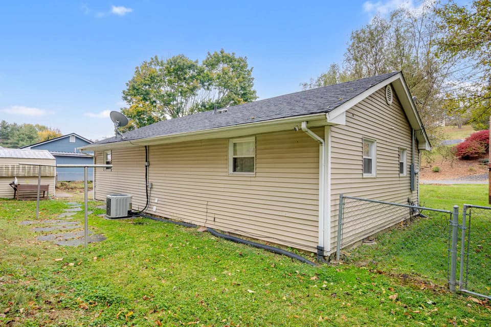 460 Chrisman Street, photo 28 of 30