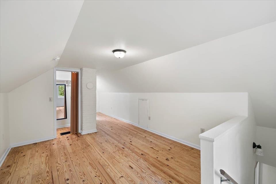 1008 Rock Road E, photo 13 of 27