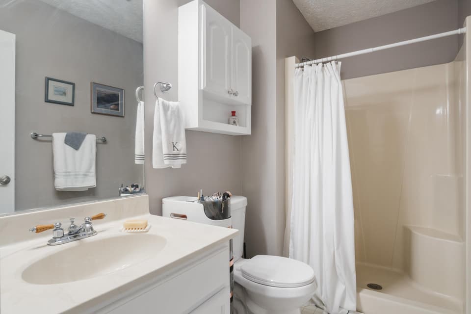 395 Warren Street, photo 39 of 40