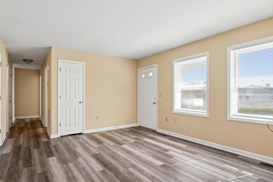 545 2nd Street, photo 10 of 40