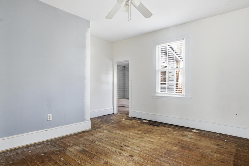 509 W Main Street, photo 19 of 40