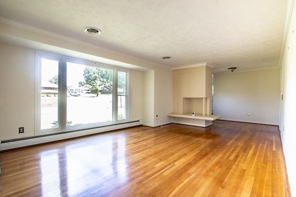 185 Overhill Road SE, photo 4 of 40