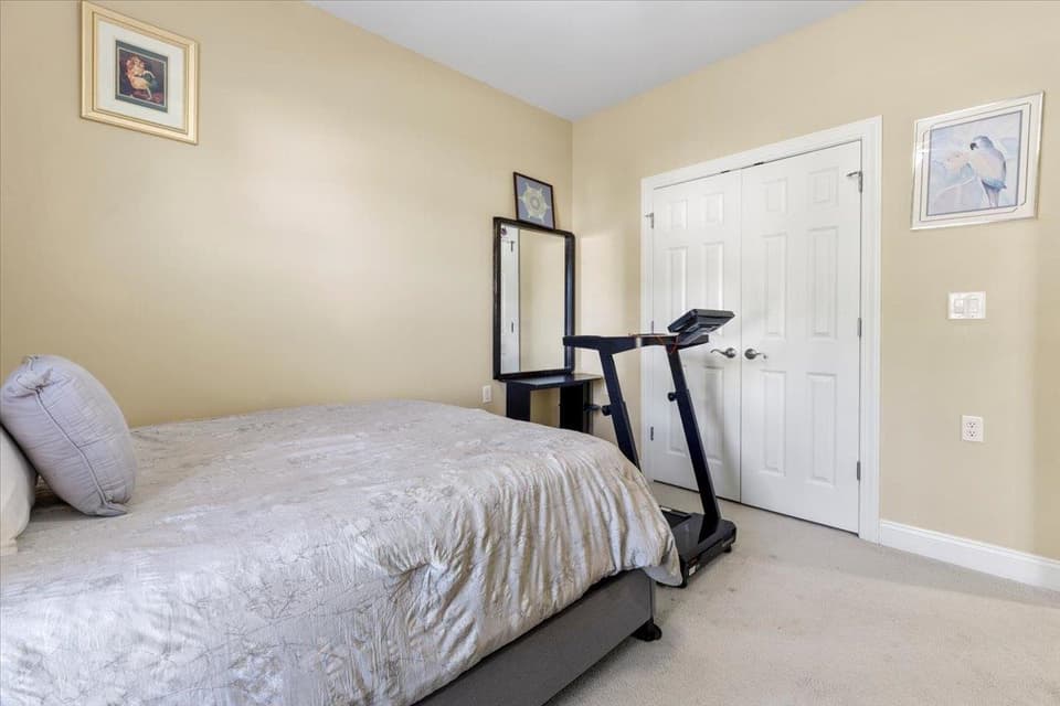 1015 Falor Lane, photo 29 of 40