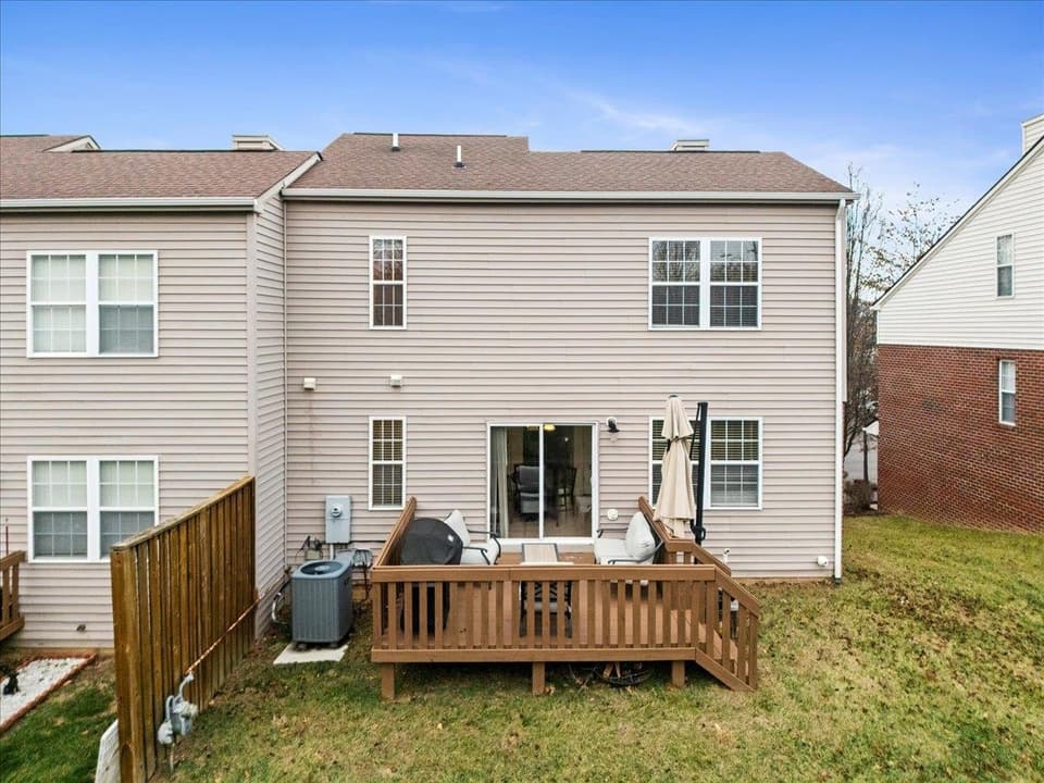 450 Tall Oak Boulevard, photo 35 of 40