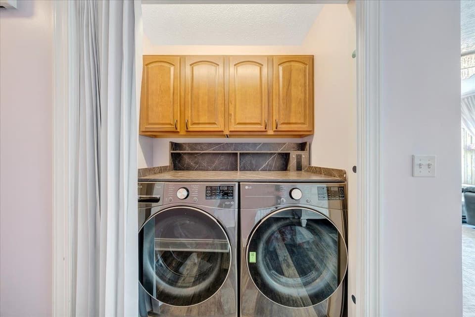 1165 Oak Tree Boulevard NW, photo 13 of 40