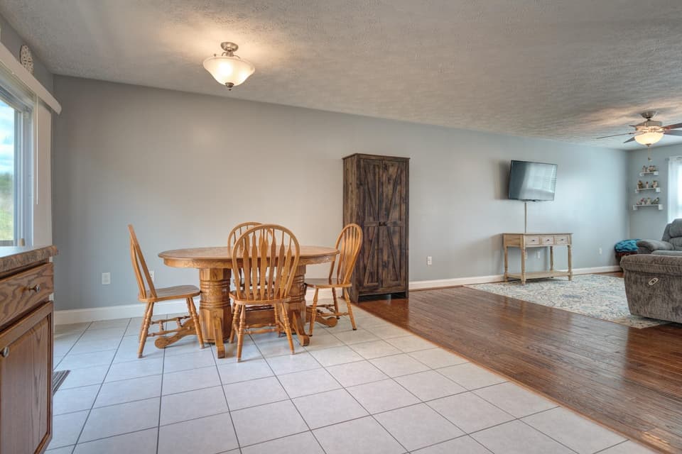 145 Robin Hood Drive, photo 15 of 37