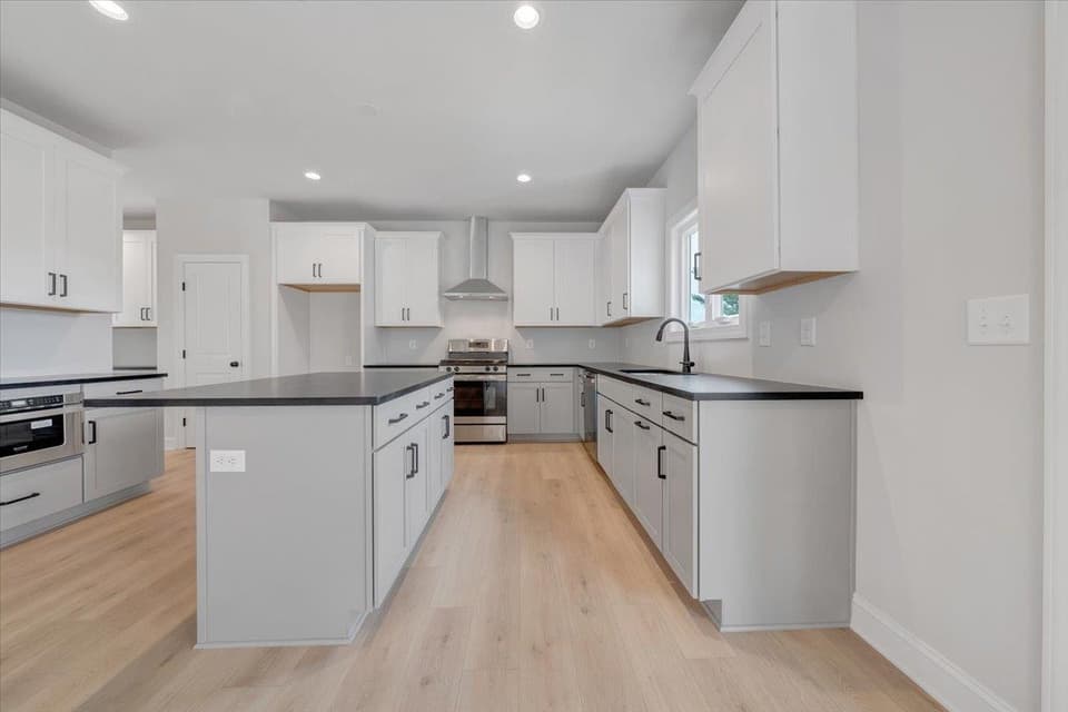 974 Round Meadow Drive, photo 23 of 40