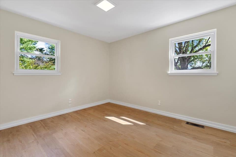 95 Sara Street, photo 32 of 40