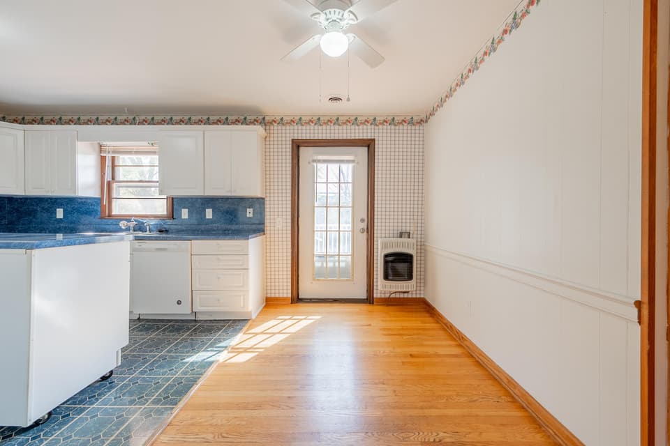 1747 Mud Pike Road, photo 9 of 40