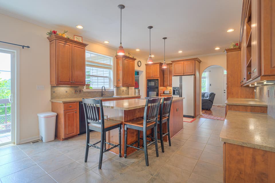 235 John Lemley Ln, photo 13 of 39