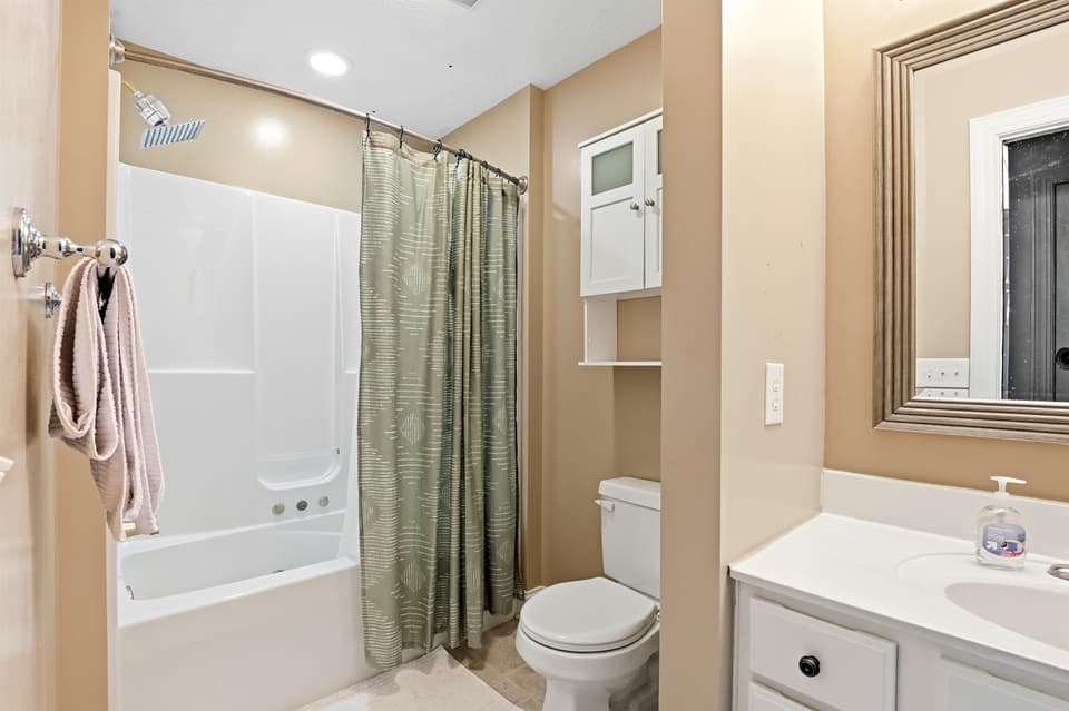 130 Blue Leaf Drive, photo 20 of 32