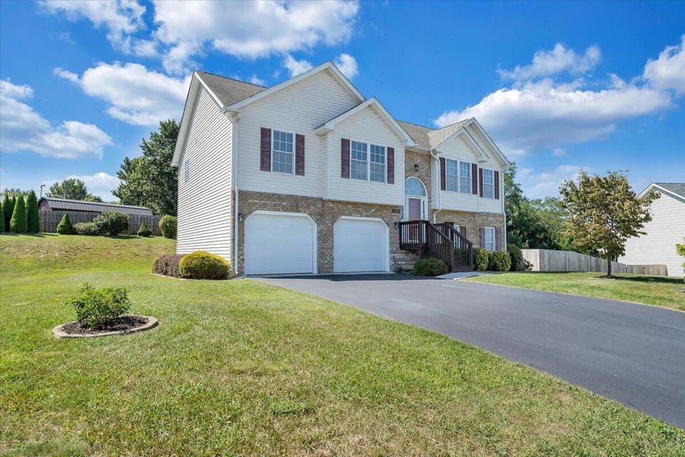 440 Chelsea Loop, photo 36 of 37
