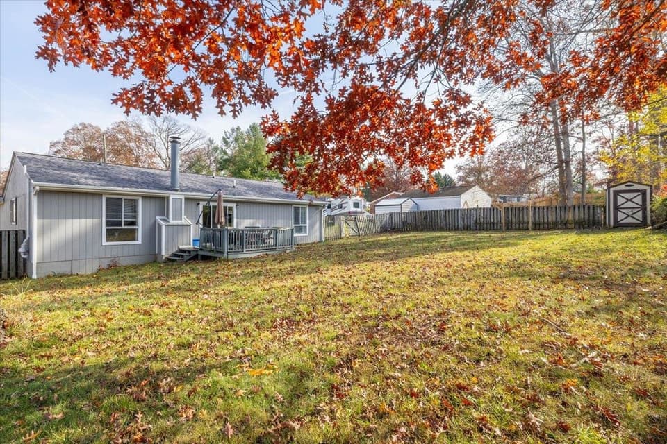 625 Curtis Drive, photo 24 of 32