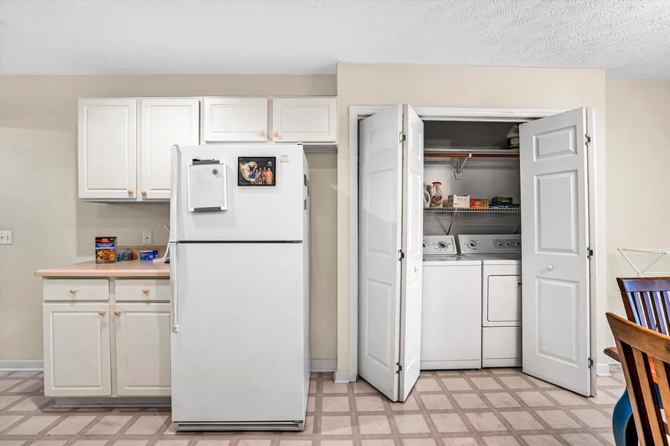 140 Jennifer Street SE, photo 8 of 21