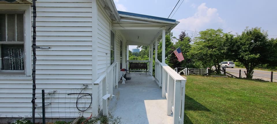 2369 Peppers Ferry Road NW, photo 3 of 34