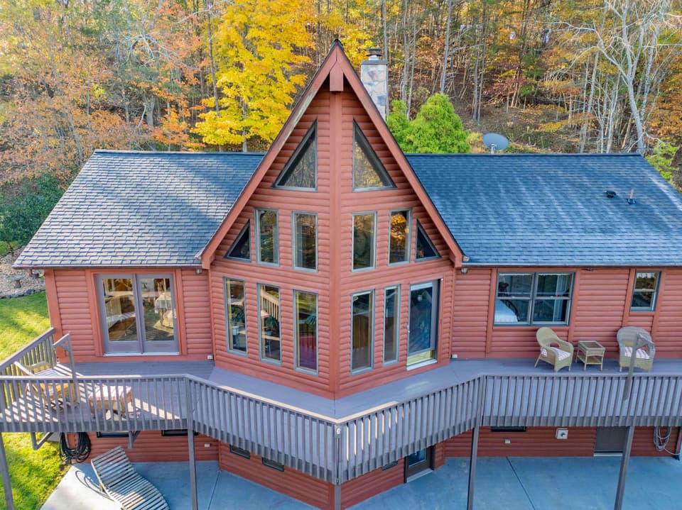 3212 Eaglebrook Road, photo 5 of 40