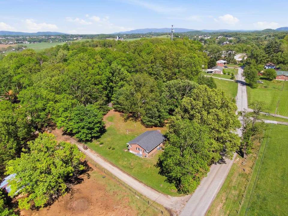 1710 Harman Drive, photo 37 of 40